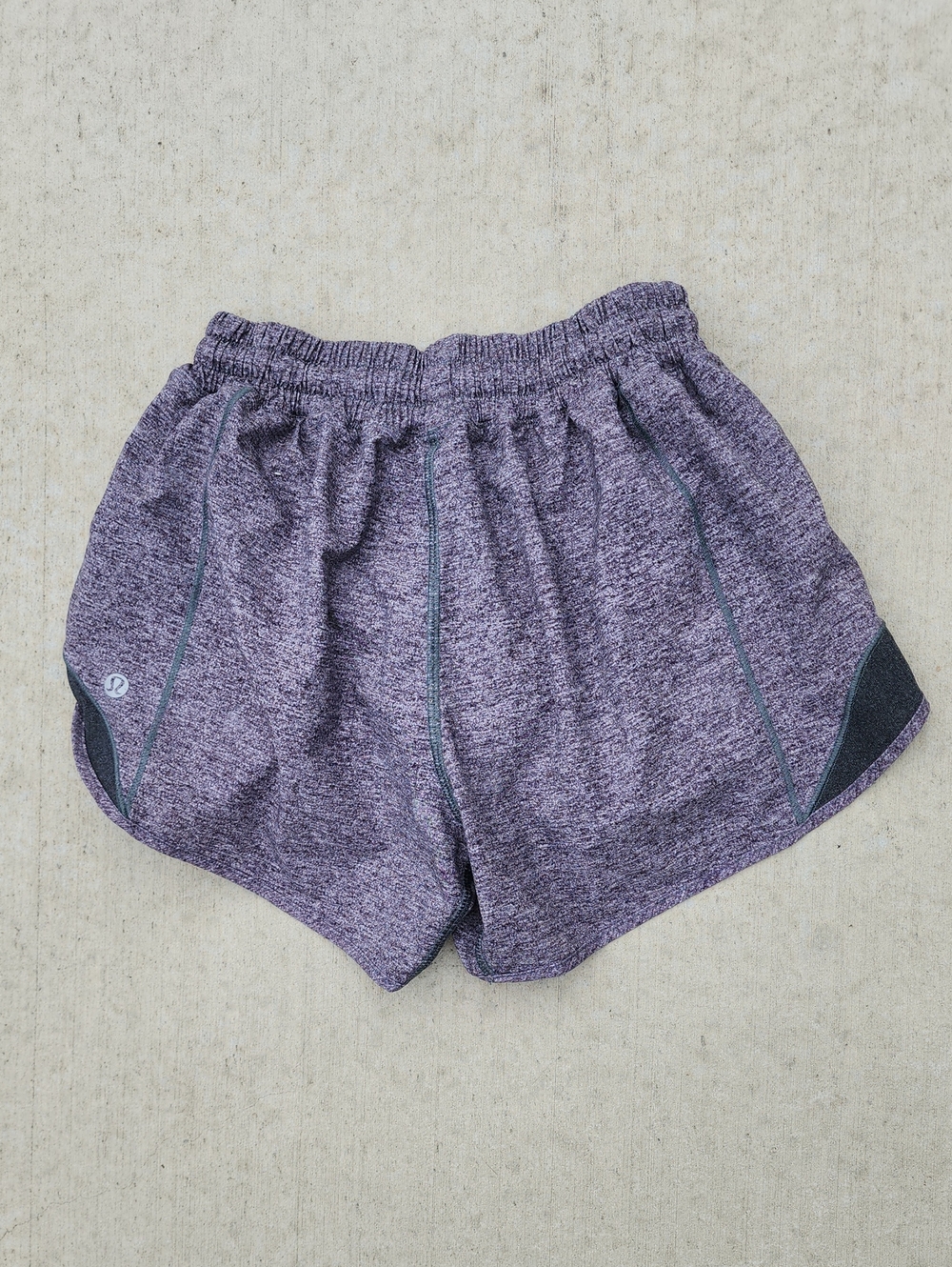 lululemon athletica W7AJUT Women's Heather Grey Running Shorts size 4